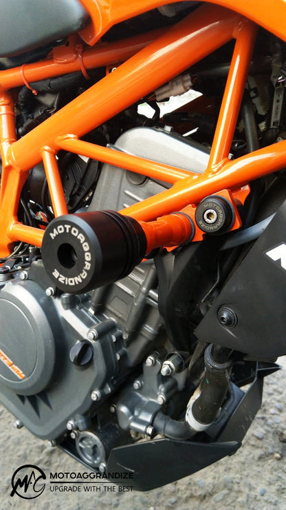 Motoaggrandize Frame sliders/ Crash Protectors for KTM Duke 125/ 200/ 250/ 390 (Gen 1 & 2)