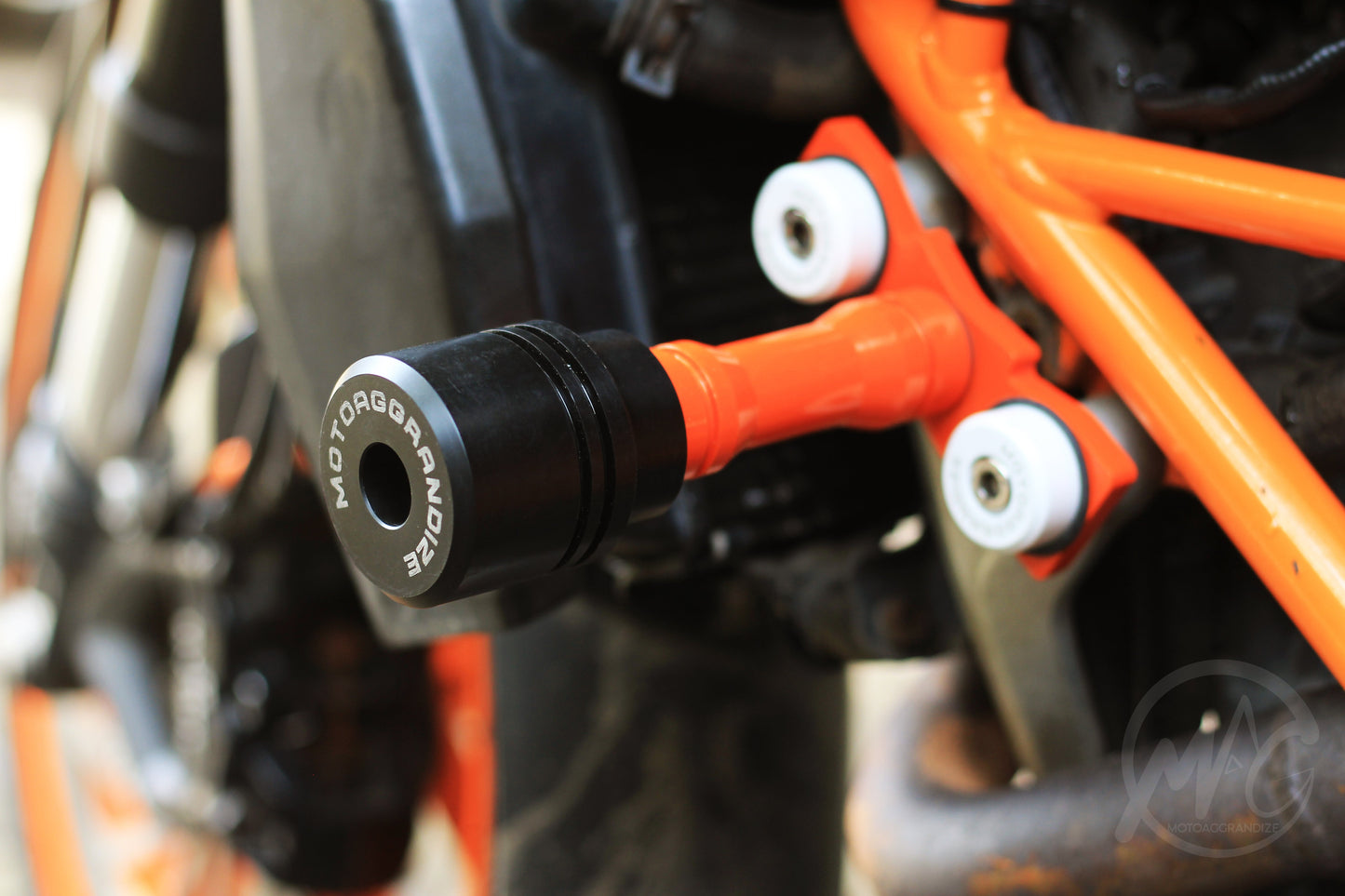 Motoaggrandize Frame sliders/ Crash Protectors for KTM Duke 125/ 200/ 250/ 390 (Gen 1 & 2)